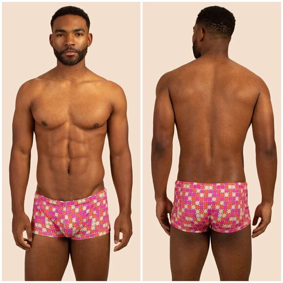 MR TURK by TRINA TURK Sorrento Swim Trunk - Sunrise Squares Swim Knit Small NWT - Picture 1 of 14